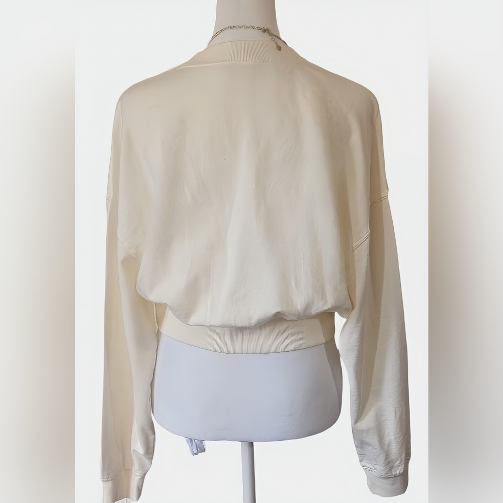 Hurley Cream Long Sleeve Crop Top - Picture 4 of 5